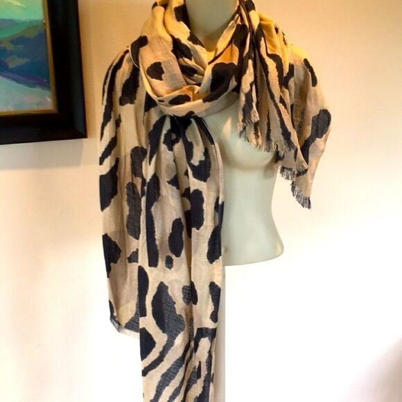 Vintage Collection 18 scarf animal print shiny sheen large wrap scarf fringe - Picture 1 of 8